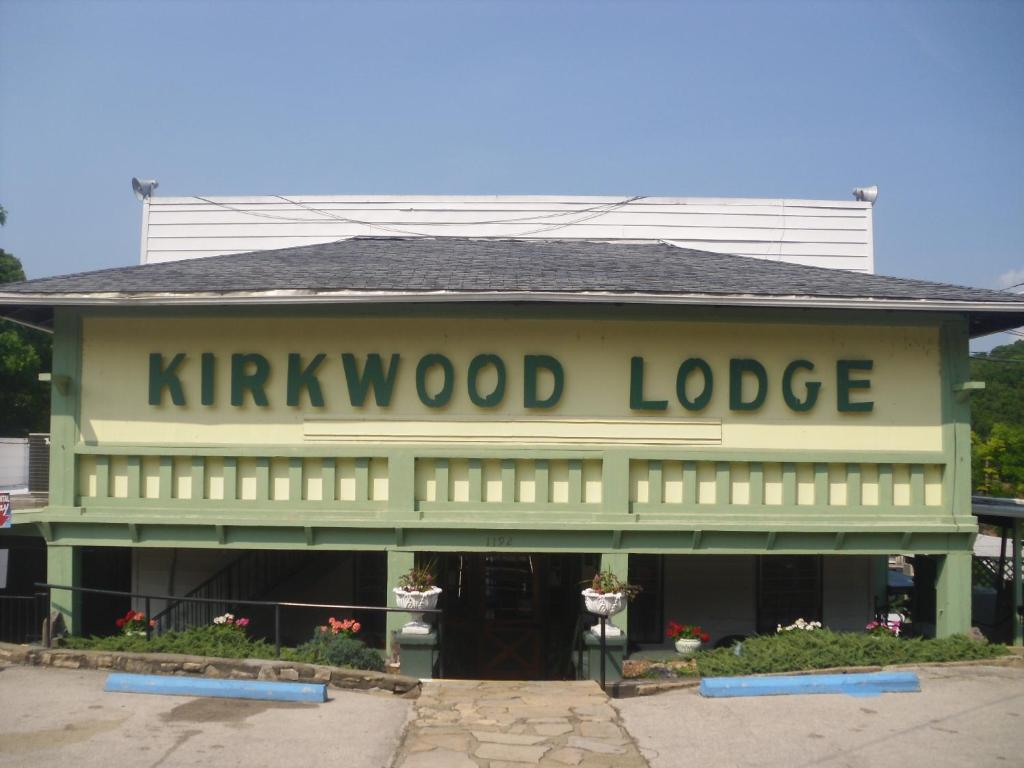 °HOTEL KIRKWOOD LODGE OSAGE BEACH, MO 2* (United States of America ...